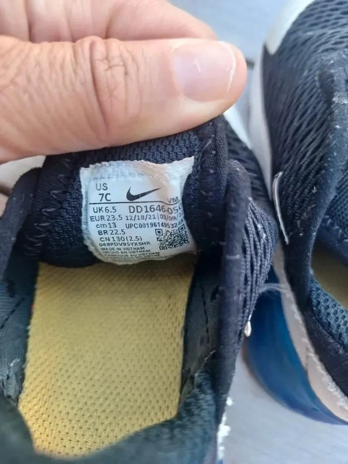 Basket air max 270  pointure 23.5 – photo 8